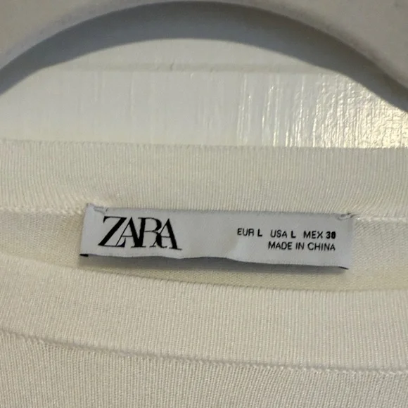 Zara Women's White Crew Neck Sweater - Picture 2 of 4